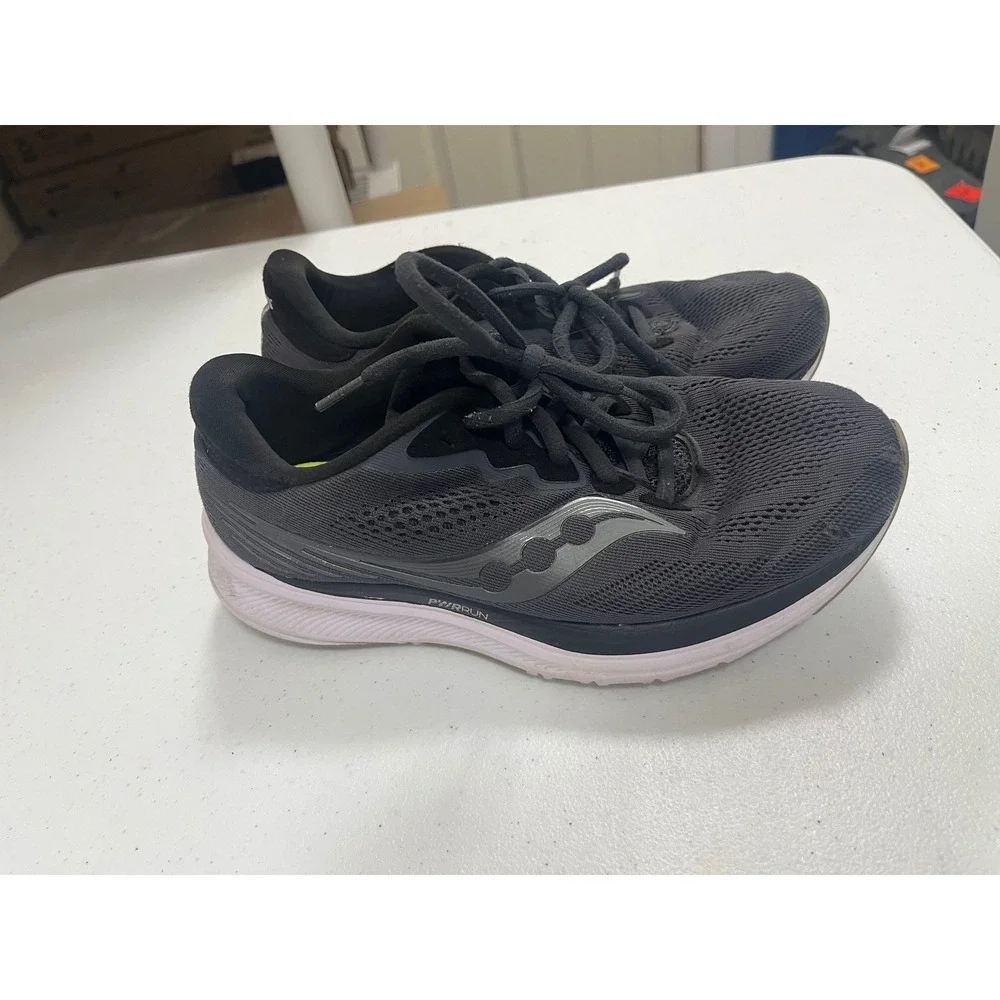 Saucony Guide 15 Women's Running Shoes Gray Sneakers Athletic Comfort